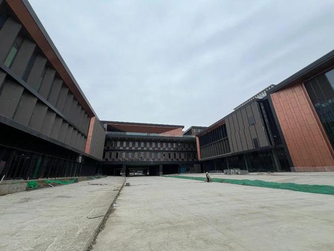 博鱼官方网站成都芯谷金融中间有新停顿！具有金融中间、贸易、旅店(图4)